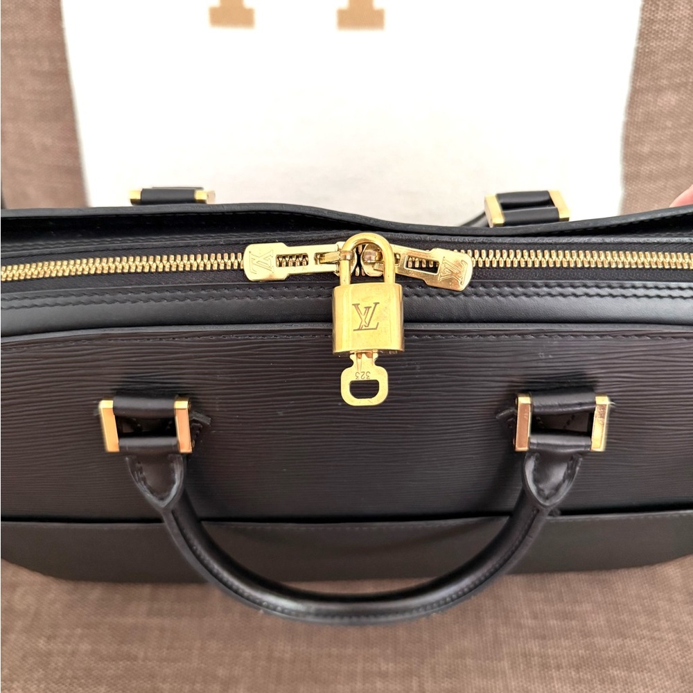 Authentic Louis Vuitton Sorbonne business tote bag black Epi leather large - Picture 10 of 16
